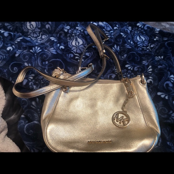 Golden Girl🤩🤩❤️ - Picture 5 of 5